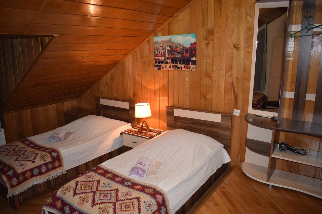 Family Hotel Lago & Wine Cellar Лагодехи Екстериор снимка